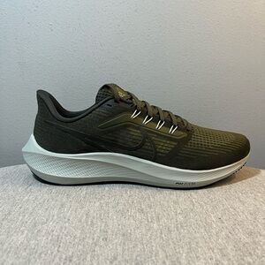 Nike Air Zoom Pegasus 39 Cargo Khaki Running Men's Shoe Size 9.5 DH4071-300